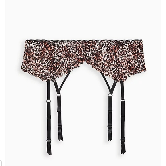 Torrid cheetah lace garter belt - Picture 1 of 4